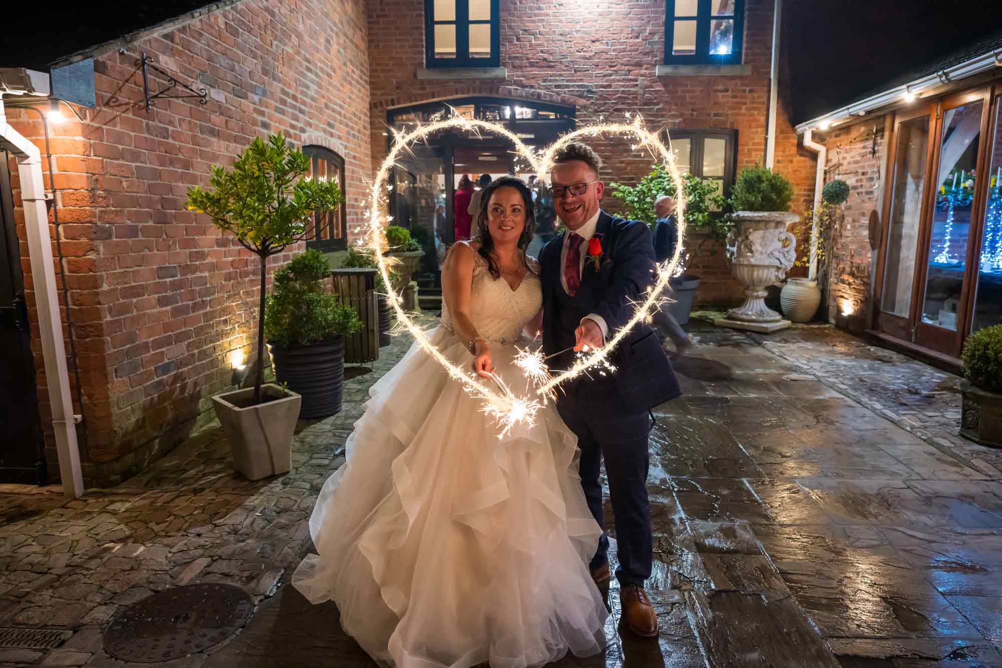 Capturing Timeless Love: 2024 Wedding Photography Trends in Plymouth